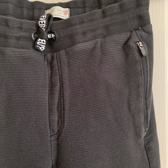 Boy’s Zara Casual Joggers - Picture 4 of 5